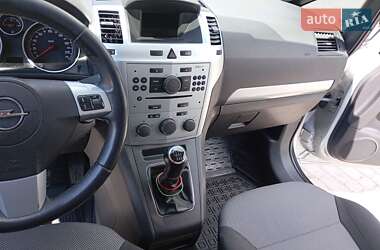 Минивэн Opel Zafira 2009 в Хмельницком