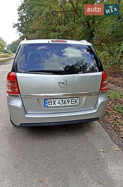 Минивэн Opel Zafira 2011 в Житомире