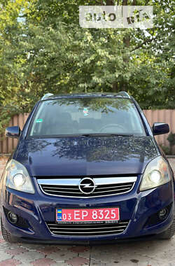 Мінівен Opel Zafira 2010 в Дніпрі