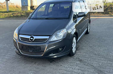 Минивэн Opel Zafira 2010 в Луцке