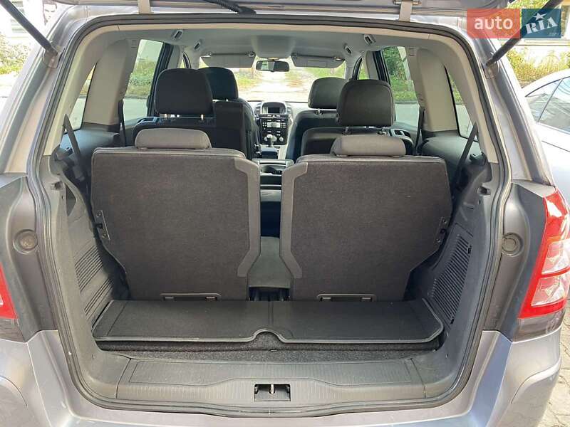 Мінівен Opel Zafira 2011 в Здолбуніві
