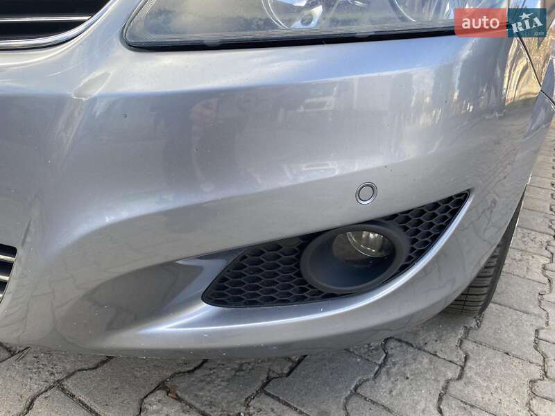 Мінівен Opel Zafira 2011 в Здолбуніві