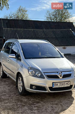 Мінівен Opel Zafira 2006 в Дубровиці