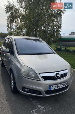 Минивэн Opel Zafira 2006 в Мукачево