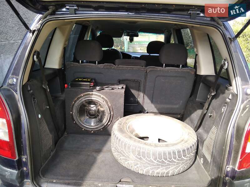 Мінівен Opel Zafira 2000 в Шептицькому