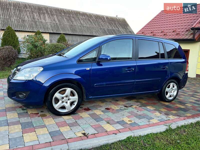 Минивэн Opel Zafira 2008 в Калуше