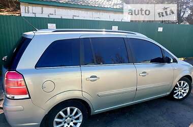 Минивэн Opel Zafira 2006 в Измаиле