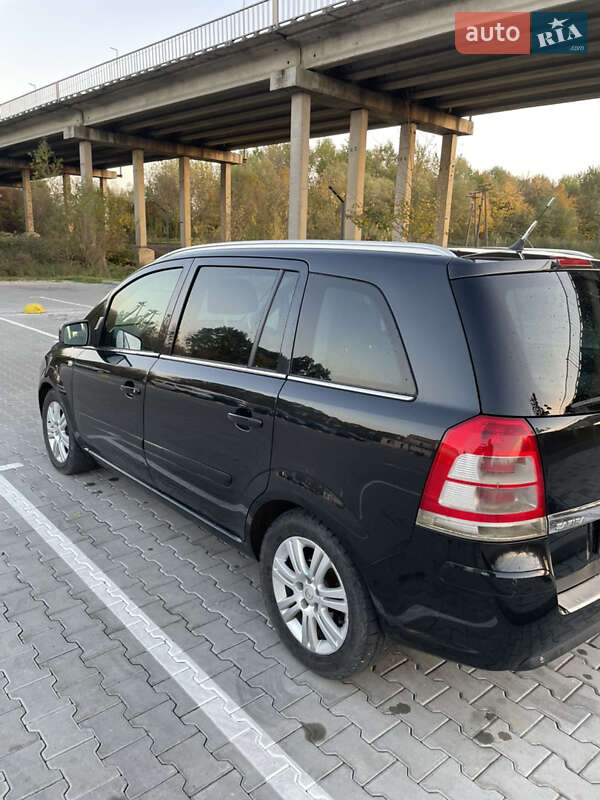 Минивэн Opel Zafira 2013 в Коломые
