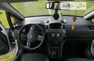 Минивэн Opel Zafira 2005 в Луцке