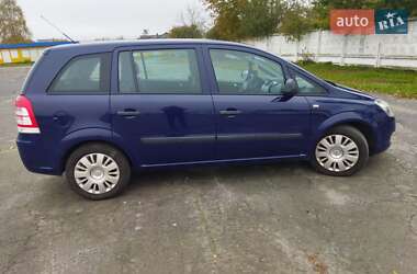 Минивэн Opel Zafira 2011 в Звягеле