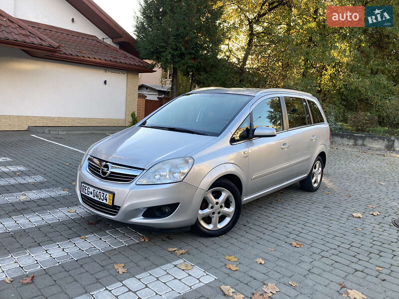 Минивэн Opel Zafira 2009 в Львове