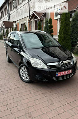 Мінівен Opel Zafira 2010 в Стрию