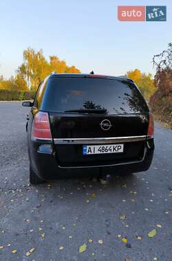 Минивэн Opel Zafira 2006 в 