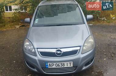 Минивэн Opel Zafira 2010 в Киеве