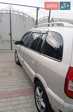 Мінівен Opel Zafira 2005 в Одесі