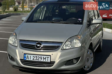 Мінівен Opel Zafira 2009 в Бучі