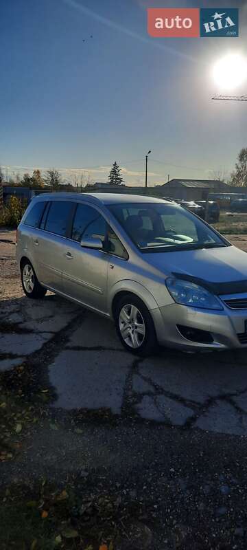 Мінівен Opel Zafira 2008 в Житомирі