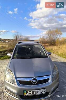 Минивэн Opel Zafira 2007 в 
