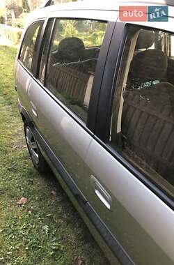 Мінівен Opel Zafira 2004 в 
