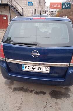 Минивэн Opel Zafira 2007 в Луцке