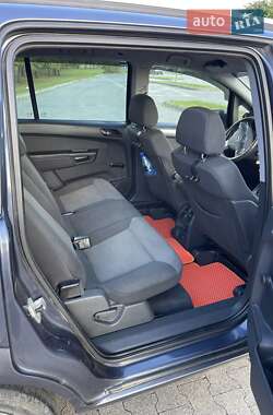 Минивэн Opel Zafira 2006 в 