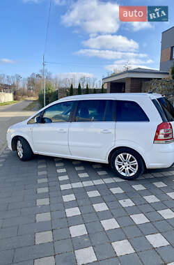 Мінівен Opel Zafira 2010 в Стрию