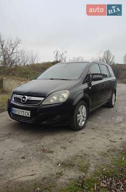 Минивэн Opel Zafira 2008 в Хмельницком