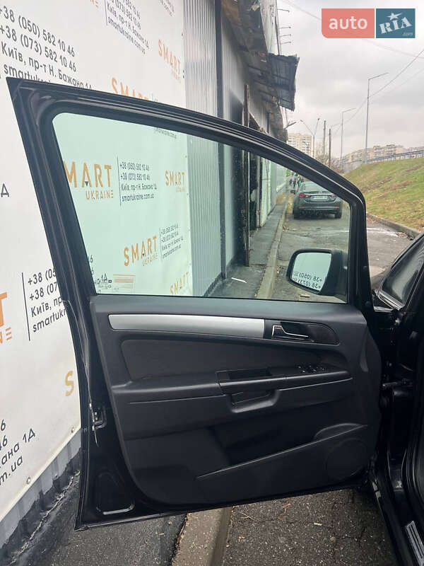 Минивэн Opel Zafira 2012 в Киеве фото 29 Минивэн Opel Zafira 2012 в Киеве