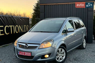 Минивэн Opel Zafira 2011 в Дрогобыче