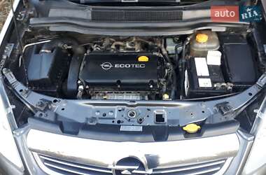 Минивэн Opel Zafira 2008 в 