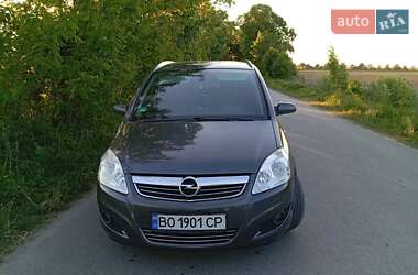 Минивэн Opel Zafira 2008 в 