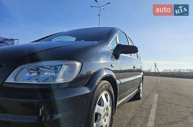 Минивэн Opel Zafira 2005 в Ровно