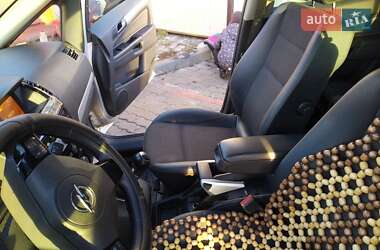 Минивэн Opel Zafira 2009 в 
