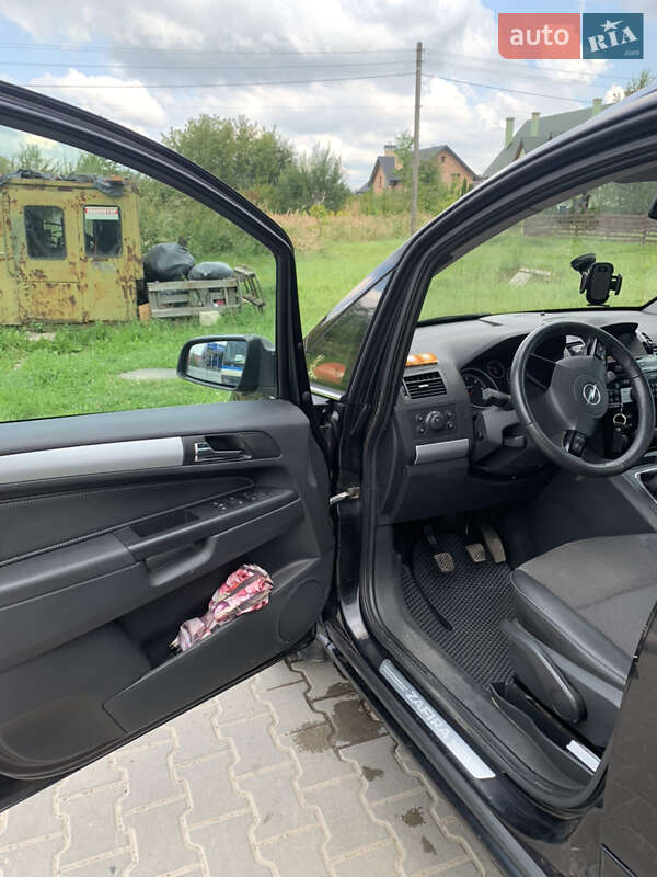 Мінівен Opel Zafira 2008 в Самборі