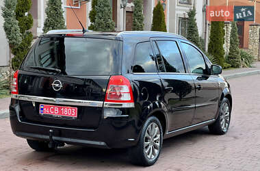 Минивэн Opel Zafira 2010 в Стрые