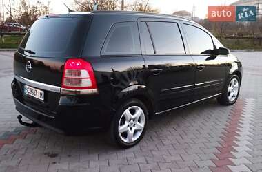 Минивэн Opel Zafira 2008 в Теофиполе