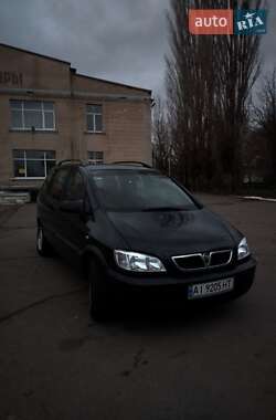 Мінівен Opel Zafira 2002 в Первомайську