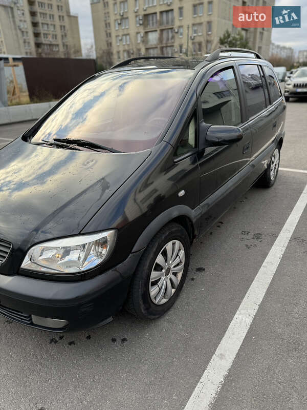 Мінівен Opel Zafira 2001 в Дніпрі