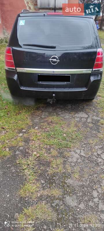 Мінівен Opel Zafira 2006 в Чугуєві