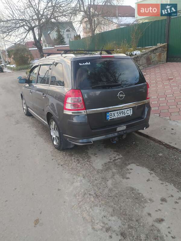 Минивэн Opel Zafira 2008 в Каменец-Подольском