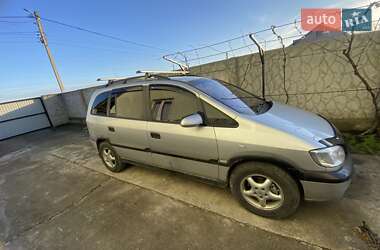 Минивэн Opel Zafira 2000 в 