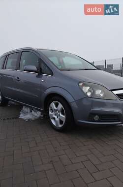 Минивэн Opel Zafira 2007 в Тячеве