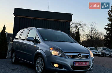 Минивэн Opel Zafira 2012 в Дрогобыче