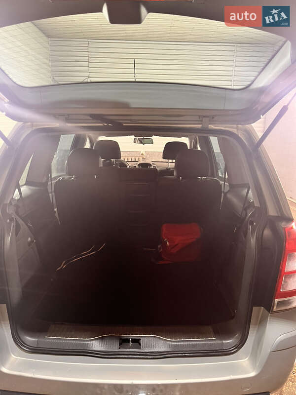 Мінівен Opel Zafira 2006 в Пирятині