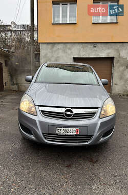 Мінівен Opel Zafira 2011 в Тернополі