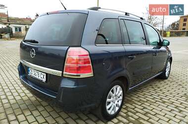 Мінівен Opel Zafira 2010 в Ромнах