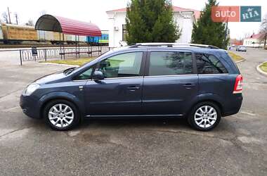 Мінівен Opel Zafira 2010 в Ромнах