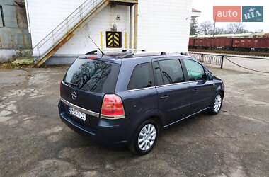 Мінівен Opel Zafira 2010 в Ромнах