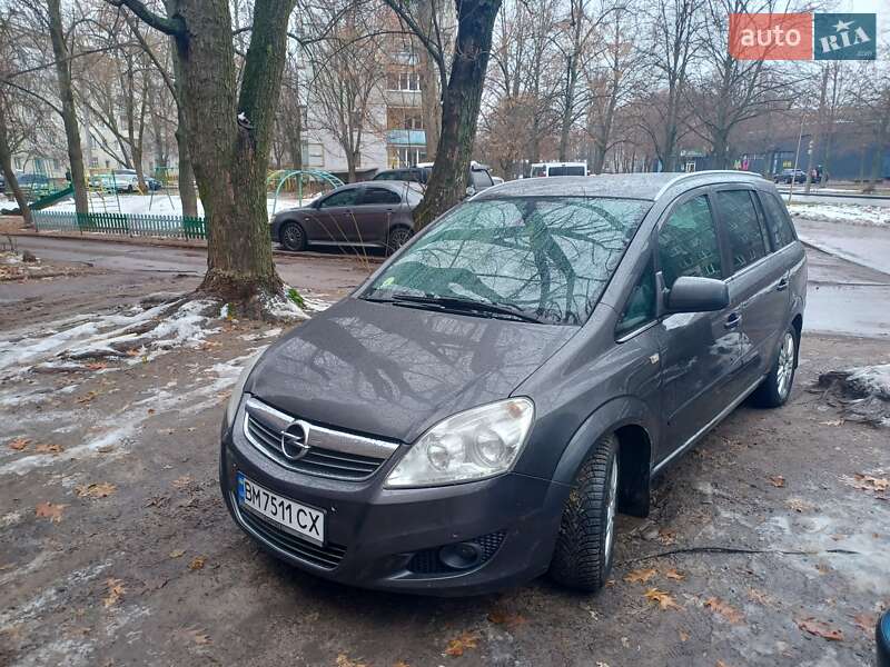 Opel Zafira 2011