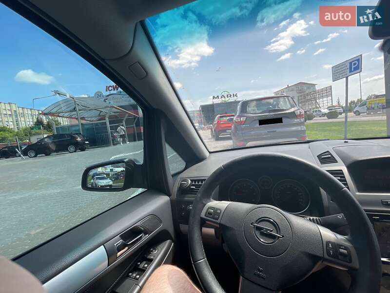 Минивэн Opel Zafira 2006 в Львове